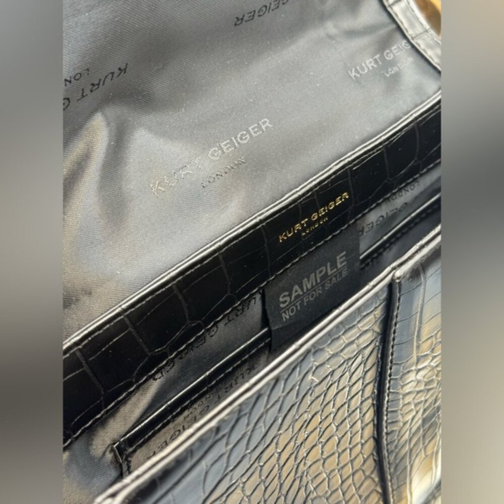 🆕 KURT GEIGER LONDON 🧿 NWOT Brixton Croc-Embossed Top Handle Flap Bag *SAMPLE* - Picture 11 of 16
